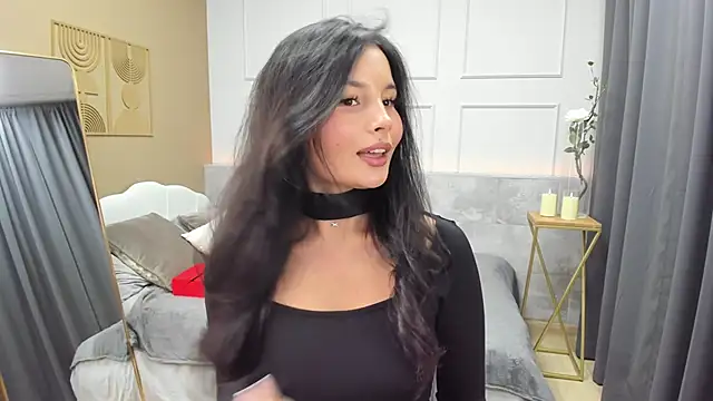 Snapshot of ErikaSoft chatting on November 25, 2025, 5:41 am ErikaSoft online show from November 25, 2025, 5:41 am