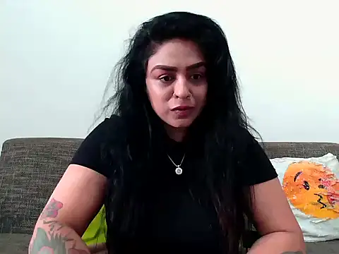 indianishkq7 online show from September 17, 2025, 12:07 pm