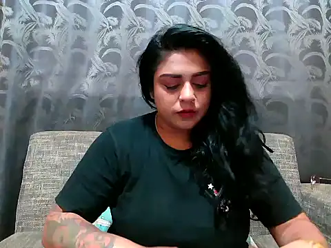 indianishkq7 online show from February 2, 2025, 2:13 pm