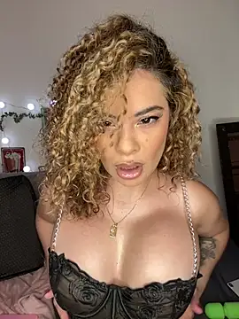 Rachell More online show from March 26, 2026, 2:32 am