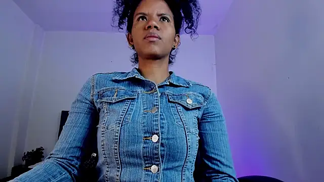 Snapshot of Ellie_Alves chatting on November 6, 2025, 12:42 pm Ellie Alves online show from November 6, 2025, 12:42 pm