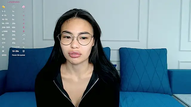 kwana colada online show from October 2, 2025, 11:13 am