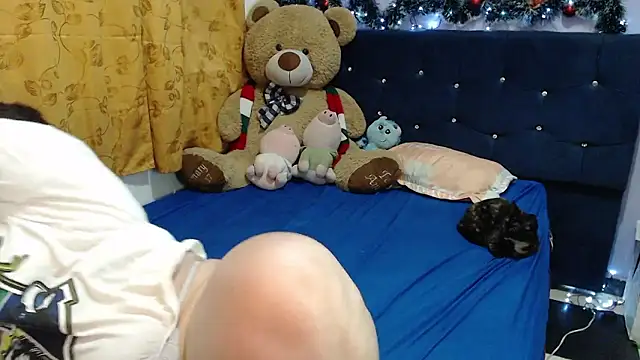 ANGELIQUE KLANE online show from January 9, 2026, 5:03 am