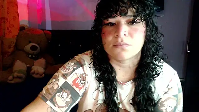 Snapshot of ANGELIQUE_KLANE chatting on November 23, 2025, 5:56 pm ANGELIQUE KLANE online show from November 23, 2025, 5:56 pm