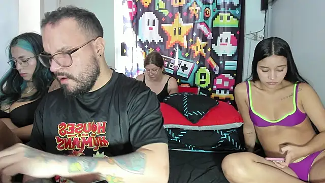 Snapshot of sgmr chatting on February 7, 2026, 2:14 pm sgmr online show from February 7, 2026, 2:14 pm