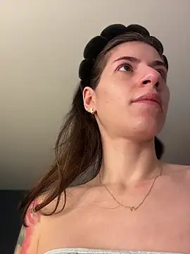 AlyonaX online show from March 29, 2026, 6:09 pm