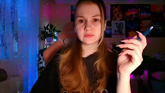 Snapshot of GoodWitch_ chatting on December 17, 2025, 7:46 am GoodWitch online show from December 17, 2025, 7:46 am