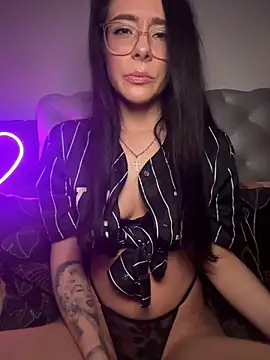 Snapshot of Carmen_Monroe chatting on June 13, 2026, 10:19 pm Carmen Monroe online show from June 13, 2026, 10:19 pm