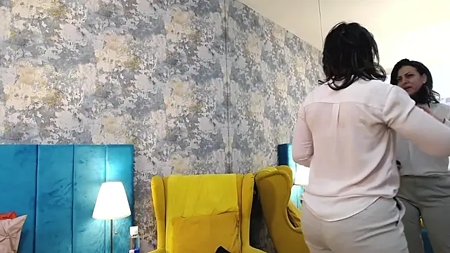 LisaCroft online show from September 28, 2025, 7:26 am