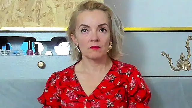 KateConner online show from November 12, 2025, 6:45 pm