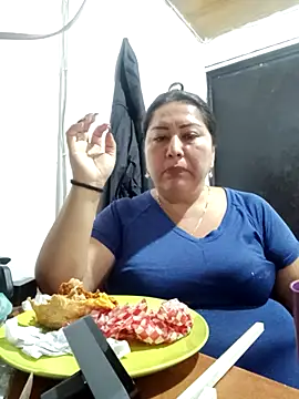 Snapshot of Brenda_Berck_ chatting on May 3, 2026, 12:38 am Brenda Berck online show from May 3, 2026, 12:38 am