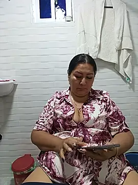 Snapshot of Brenda_Berck_ chatting on May 20, 2026, 12:07 am Brenda Berck online show from May 20, 2026, 12:07 am