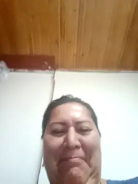 Snapshot of Brenda_Berck_ chatting on April 26, 2026, 12:57 pm Brenda Berck online show from April 26, 2026, 12:57 pm