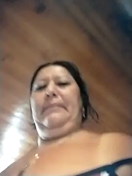 Snapshot of Brenda_Berck_ chatting on April 16, 2026, 12:17 pm Brenda Berck online show from April 16, 2026, 12:17 pm