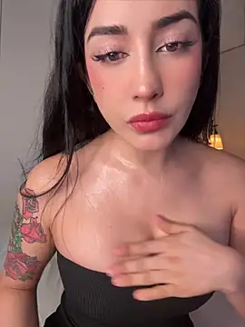 CATALINA RESTREPO online show from April 10, 2026, 1:12 am