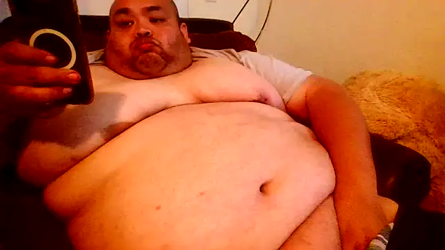 Snapshot of Pantychubs69 chatting on March 3, 2026, 8:27 pm Pantychubs69 online show from March 3, 2026, 8:27 pm