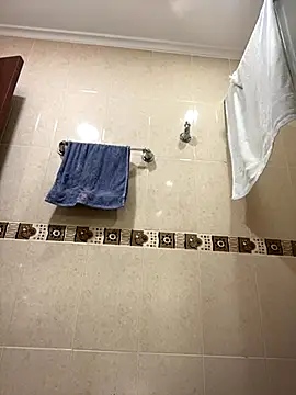 Fancyxlove online show from November 21, 2025, 12:26 pm