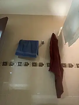 Fancyxlove online show from November 6, 2025, 12:31 pm