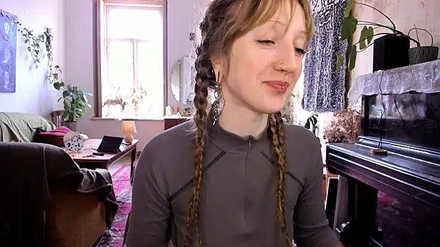 Miranda2 0 online show from February 24, 2025, 9:53 am