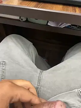 Snapshot of kavilv69fuck chatting on January 2, 2025, 12:24 pm kavilv69fuck online show from January 2, 2025, 12:24 pm