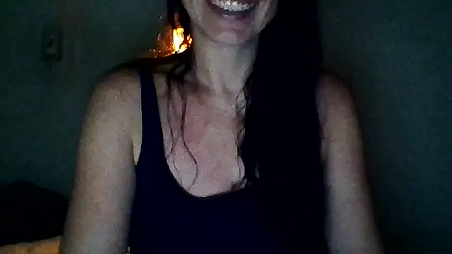 Snapshot of chicacastilla chatting on October 11, 2025, 8:04 am chicacastilla online show from October 11, 2025, 8:04 am