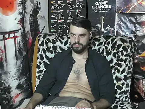 00george online show from November 20, 2025, 8:53 pm