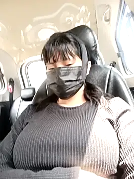 Snapshot of Latin_summer chatting on February 6, 2025, 6:46 pm Latin summer online show from February 6, 2025, 6:46 pm