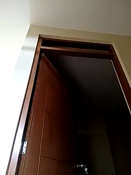 Snapshot of Latin_summer chatting on February 23, 2025, 9:37 pm Latin summer online show from February 23, 2025, 9:37 pm