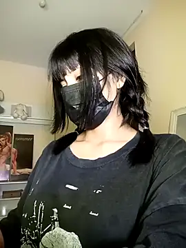 Snapshot of Latin_summer chatting on February 14, 2025, 2:07 am Latin summer online show from February 14, 2025, 2:07 am