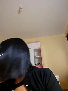 Snapshot of Latin_summer chatting on October 11, 2025, 2:56 am Latin summer online show from October 11, 2025, 2:56 am