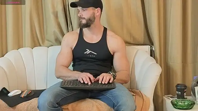 Snapshot of MauroTwin chatting on October 30, 2025, 6:38 pm MauroTwin online show from October 30, 2025, 6:38 pm