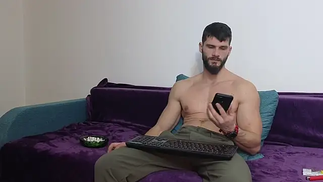 Snapshot of MauroTwin chatting on February 25, 2025, 6:23 pm MauroTwin online show from February 25, 2025, 6:23 pm