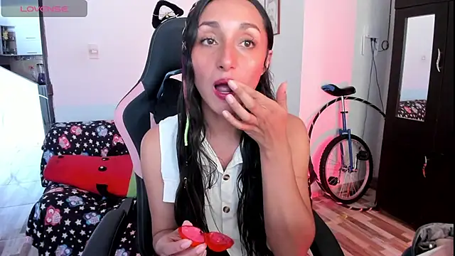 adrena 10 online show from March 7, 2026, 5:40 pm