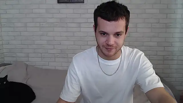 Snapshot of Alexxx_horny chatting on October 9, 2025, 6:36 am Alexxx horny online show from October 9, 2025, 6:36 am