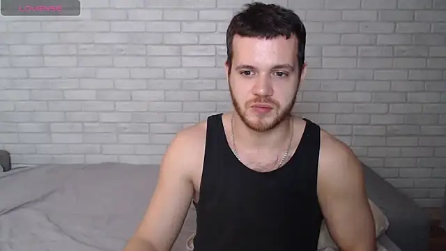 Snapshot of Alexxx_horny chatting on November 28, 2025, 5:02 pm Alexxx horny online show from November 28, 2025, 5:02 pm