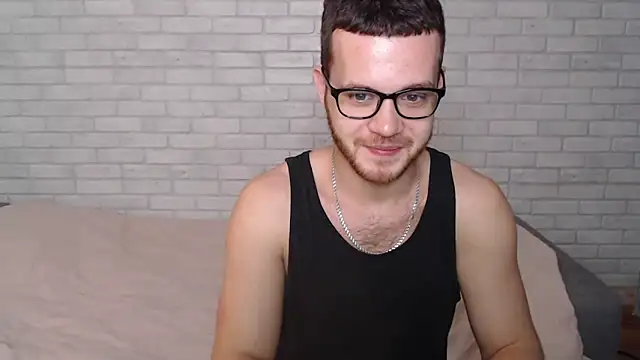 Snapshot of Alexxx_horny chatting on November 5, 2025, 2:09 pm Alexxx horny online show from November 5, 2025, 2:09 pm