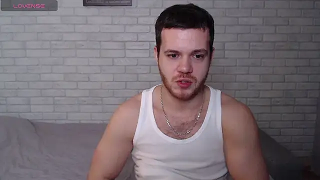 Snapshot of Alexxx_horny chatting on December 5, 2025, 5:50 am Alexxx horny online show from December 5, 2025, 5:50 am