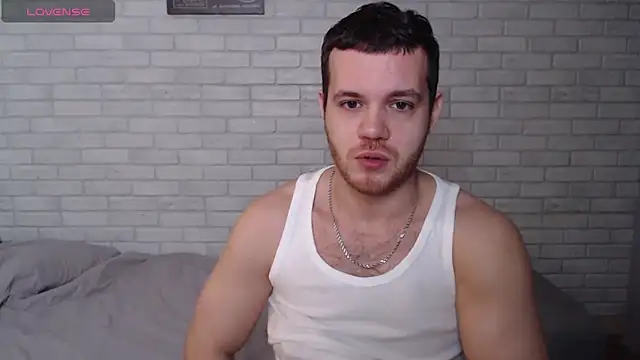 Snapshot of Alexxx_horny chatting on December 1, 2025, 3:51 am Alexxx horny online show from December 1, 2025, 3:51 am