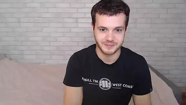 Snapshot of Alexxx_horny chatting on October 23, 2025, 8:57 am Alexxx horny online show from October 23, 2025, 8:57 am