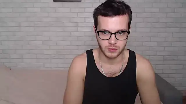 Snapshot of Alexxx_horny chatting on October 21, 2025, 7:19 am Alexxx horny online show from October 21, 2025, 7:19 am