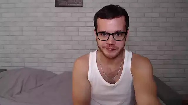 Snapshot of Alexxx_horny chatting on October 6, 2025, 8:31 pm Alexxx horny online show from October 6, 2025, 8:31 pm