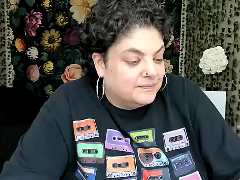 Snapshot of Exotic-Melons chatting on October 19, 2025, 9:06 pm Exotic-Melons online show from October 19, 2025, 9:06 pm