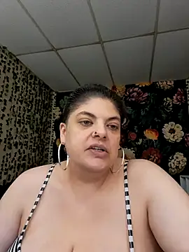 Snapshot of Exotic-Melons chatting on February 19, 2025, 8:52 pm Exotic-Melons online show from February 19, 2025, 8:52 pm