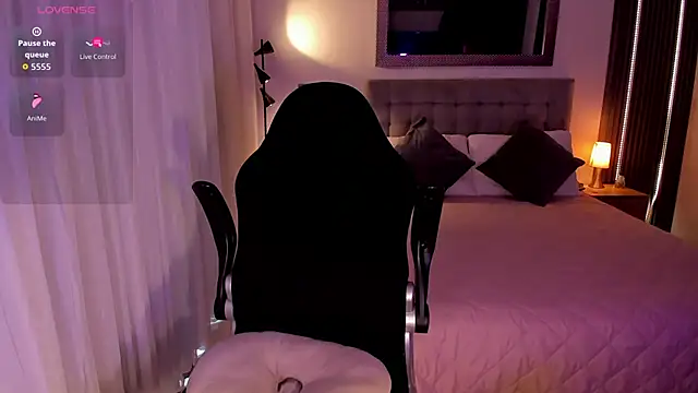 Snapshot of AmyWood chatting on September 30, 2025, 4:02 pm AmyWood online show from September 30, 2025, 4:02 pm