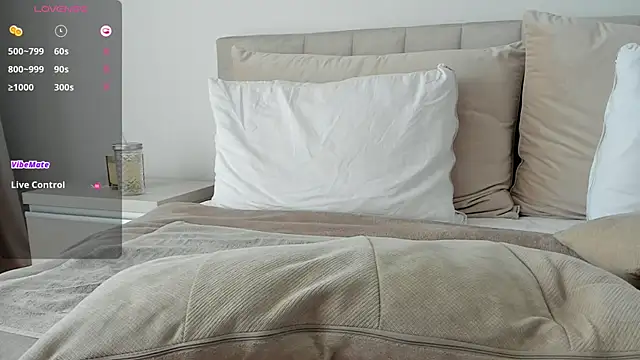 Snapshot of VickyStonee chatting on November 20, 2025, 10:38 am VickyStonee online show from November 20, 2025, 10:38 am