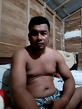 luis229522 online show from May 17, 2026, 4:34 am