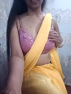 Snapshot of Mini865433 chatting on February 19, 2025, 2:33 am Mini865433 online show from February 19, 2025, 2:33 am