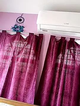 Snapshot of Mini865433 chatting on March 21, 2025, 7:00 am Mini865433 online show from March 21, 2025, 7:00 am