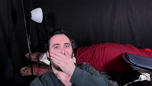 Snapshot of Metalstud chatting on January 9, 2026, 3:02 am Metalstud online show from January 9, 2026, 3:02 am