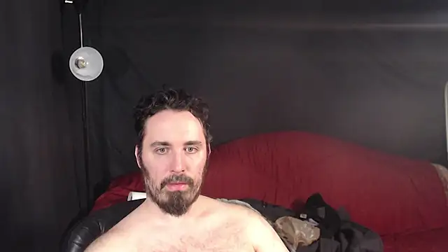 Metalstud online show from March 10, 2025, 5:33 am